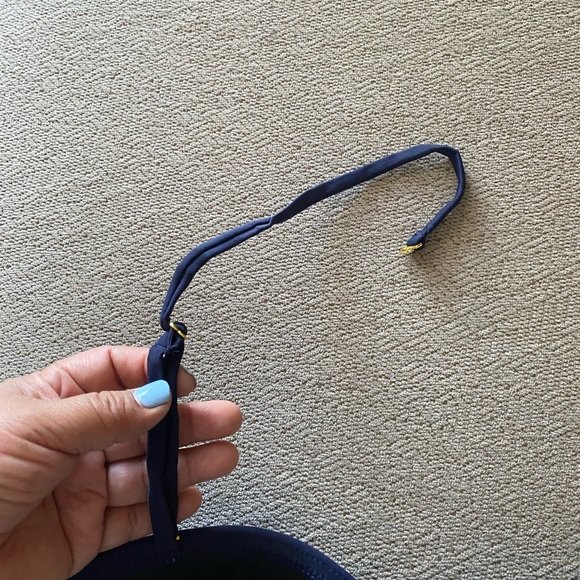 shore shapes one piece - Picture 10 of 11